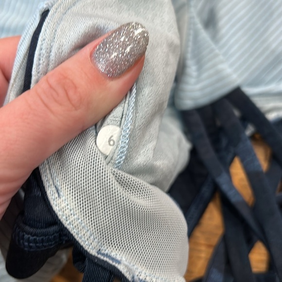 Lululemon size 6 women’s tank top good condition - Picture 2 of 4